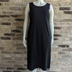 Classic black sleeveless dress
